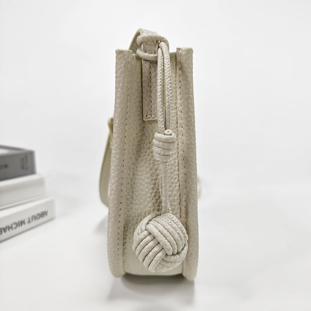 Genuine Leather Small Bucket Bag Trendy Small Bag for Women Fashion Woven Ball Phone Bag Versatile Shoulder Crossbody Bag