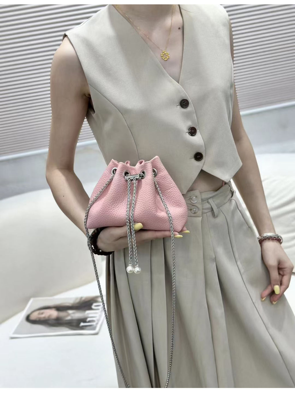 Niche Genuine Leather Bucket Bag for Women2024New Mini Small Bag Top Layer Cowhide Autumn Chain Shoulder Crossbody Bag