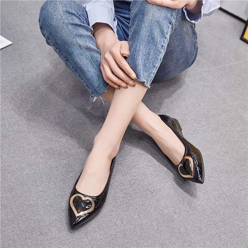 Women's Non-Slip Flat Shallow Mouth Single Shoes2025Spring and Autumn New Style Chunky Heel Pointed Toe Slip-On Women's Soft Sole Shoes