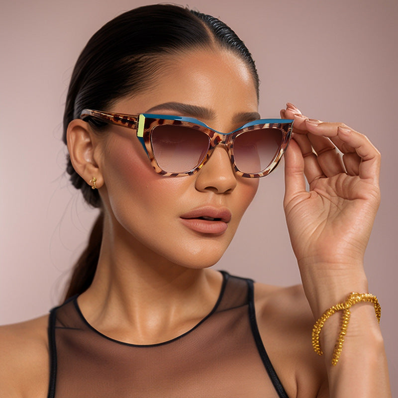 European and American Fashion Cat Eye Sunglasses for Women Hollow High-end Sunglasses Wholesale Glasses sunglasses