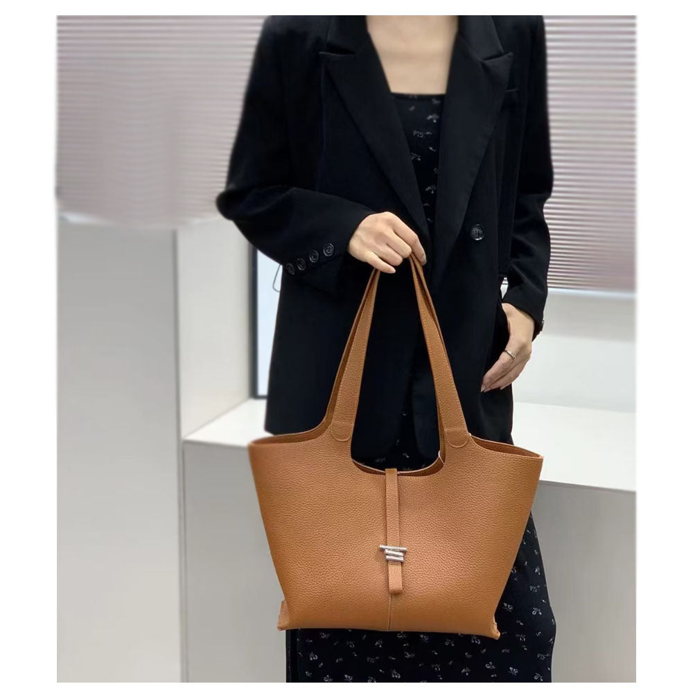 Wind Chime Tote Bag2025New Top Layer Cowhide High-End Large Capacity Niche Design Commuter Shoulder Underarm Bag