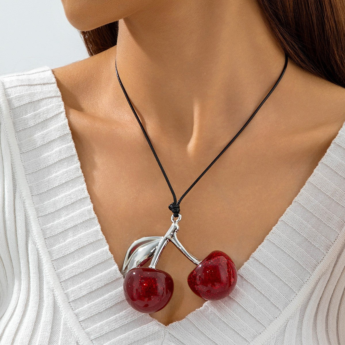 European and American New Style Personality Mesh Round Pendant Necklace for Women Elegant Simple Textured Round Pendant Rope Chain Necklace