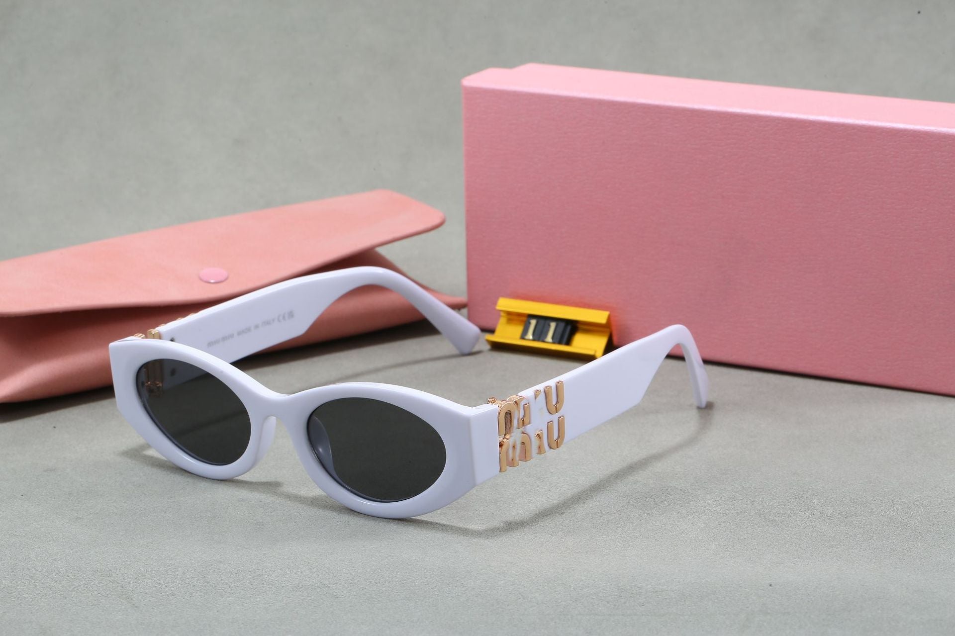 Europe and America m Letter Cat Eye Sunglasses High-End Fashion Street Style Sunglasses for Women Sun Protection Trendy Sunglasses