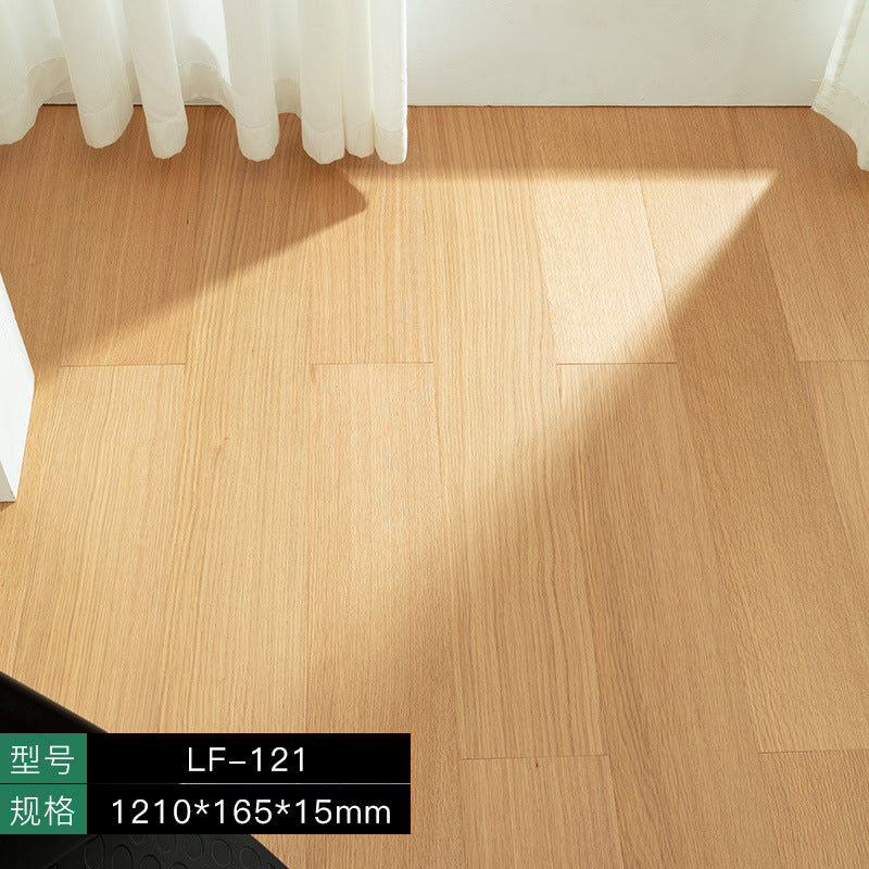 Free home installation with solid wood skirting board included Smooth Skin Feel Lacquer Flooring New Three-Layer Solid Core Real Wood Oak Flooring
