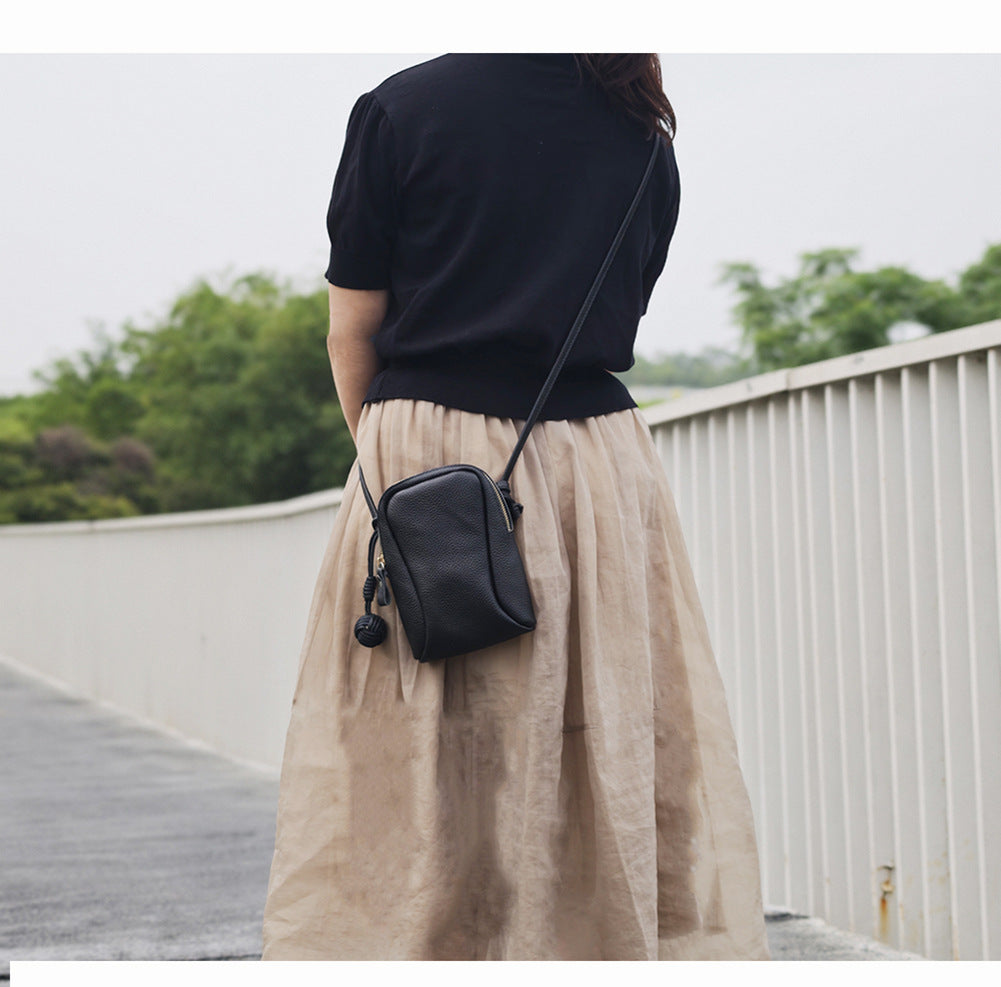 Niche Genuine Leather Phone Bag for Women2025Korean Style Fashion Versatile Lightweight Woven Ball Small Crossbody Bag