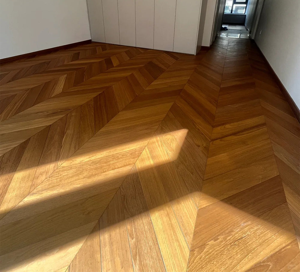 Customizable 12mm Multi-Layer Engineered Solid Wood Teak Flooring UV Coated Waterproof Hardwood for Living Room Outdoor Exterior