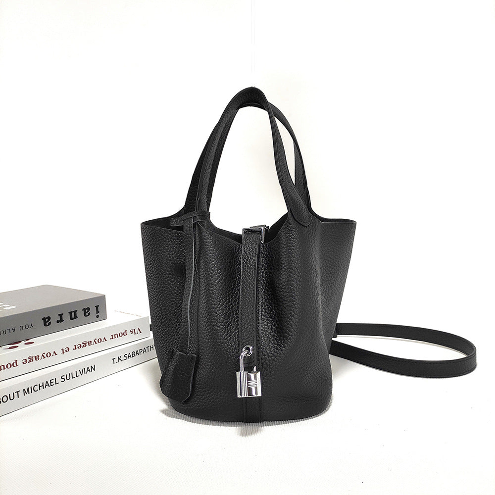 Women's Basket Bag2025New High-End First Layer Cowhide Bucket Bag Casual Handheld Women's Tote Bag Trendy