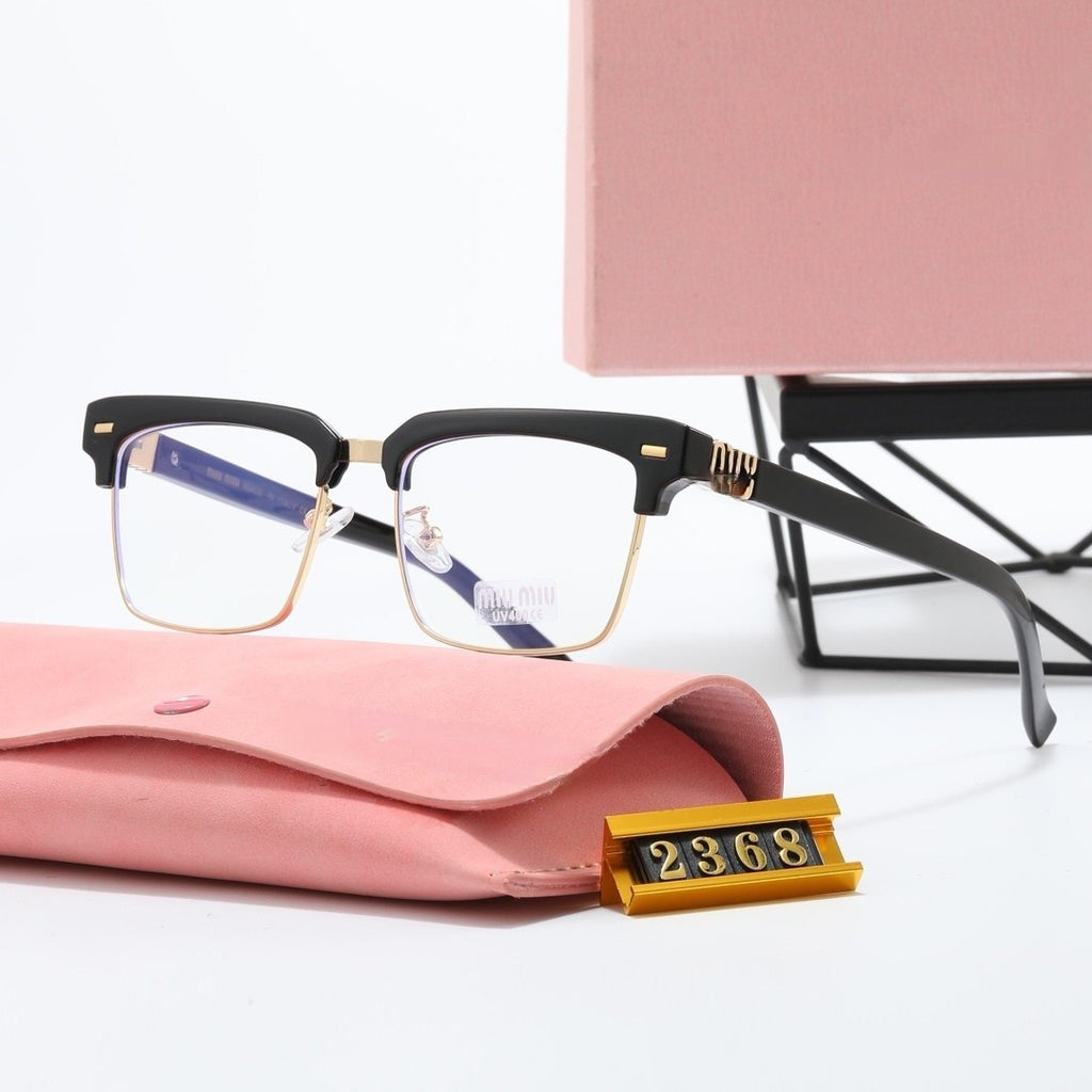miu24New Women's European and American High-End Trendy Retro Outdoor Sunglasses for Photos and Sun Protection