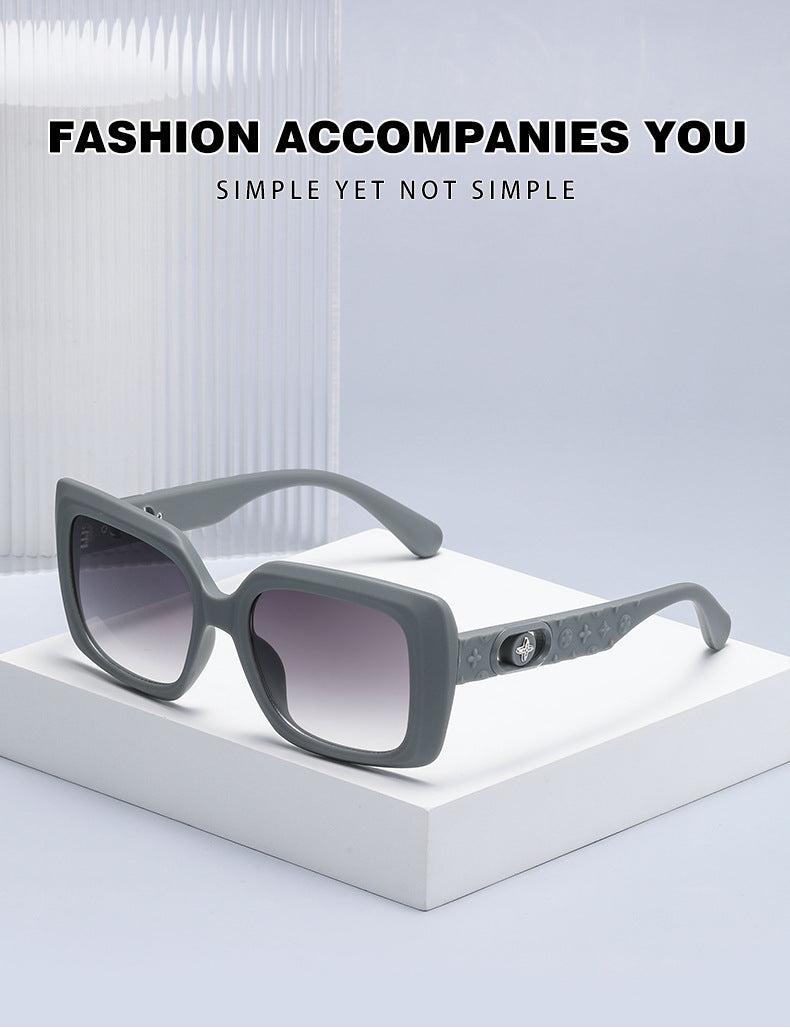 2025New European and American Fashion Square Frame Sunglasses for Women High-end Sunglasses Wholesale sunglasses