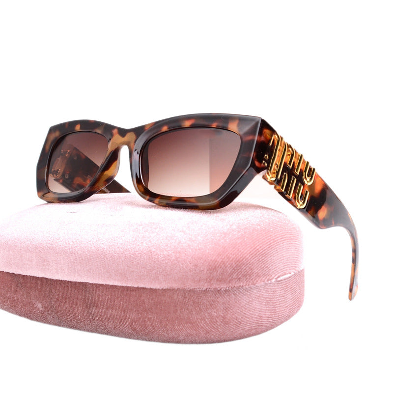 MU11Fashion Square Frame Letter Leg Sunglasses UV Protection Unisex Trendy Cat Eye Retro