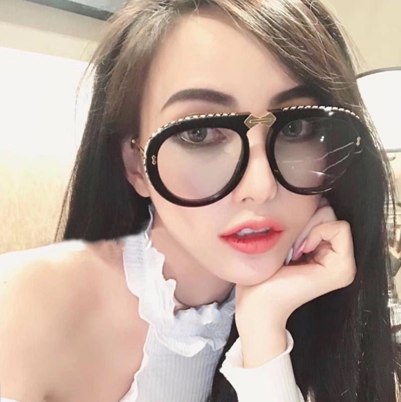 Diamond-Encrusted Foldable Sunglasses for Women Fashionable Internet Celebrity Style Sunglasses Artistic Bare-Faced Glasses Toad Glasses sunglasse