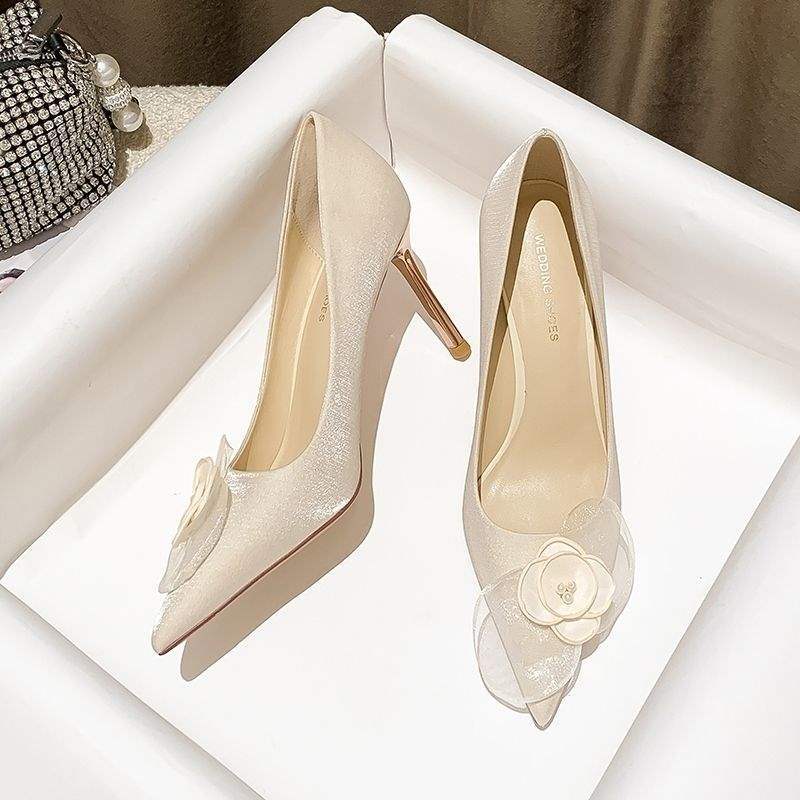Champagne French Wedding Shoes for Women2025New Year's Bride and Bridesmaid Shoes, Comfortable Thin Heel High Heels with Unique Design