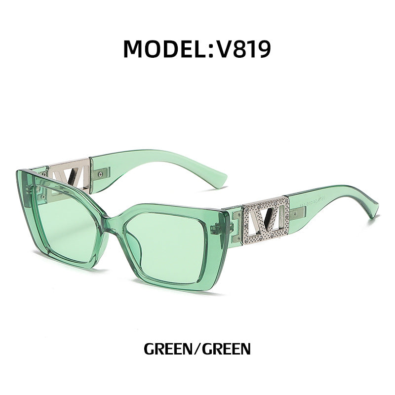 European and American Fashion Small Square Frame Sunglasses for Women, High-End Trendy Cat Eye Diamond-Studded Men's Driving Sunglasses