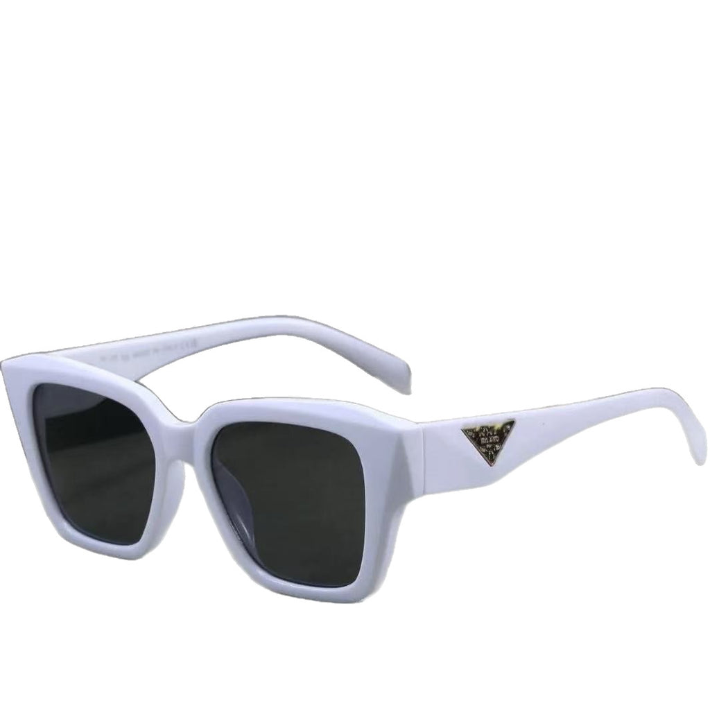 2023New European and American Fashion Show Small Frame Sunglasses for Women Trendy Sunglasses sunglasses3544