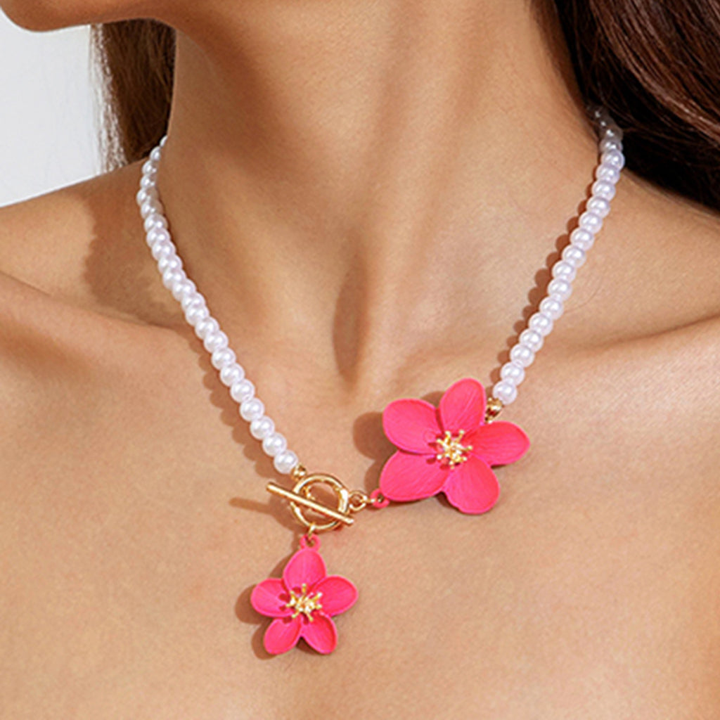 European and American Fashion Simple Alloy Flower Pendant Pearl Necklace  Elegant and versatile OT Buckle Design Sense Accessories