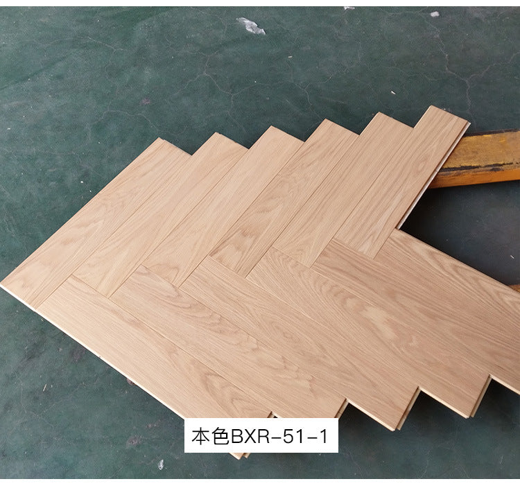 4.0mm Oak Double Layer Veneer AB Grade European Rubber Three-Layer Herringbone Floor Heating Locking Solid Wood Three-Layer Flooring