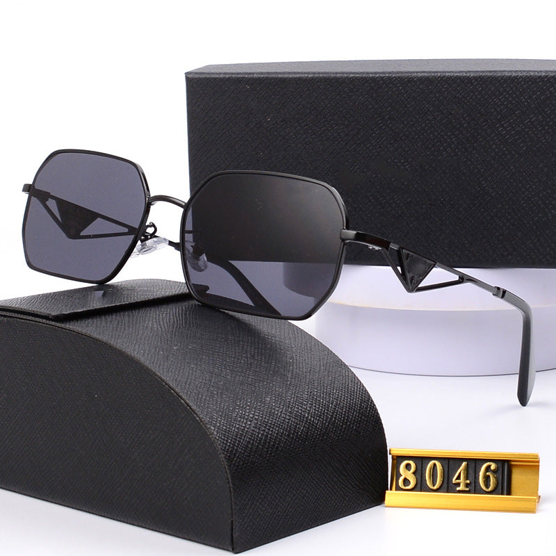 New Metal Sunglasses for Men and Women Classic Elegant Versatile Sunglasses Travel UV Protection Double Bridge Sunglasses Hot