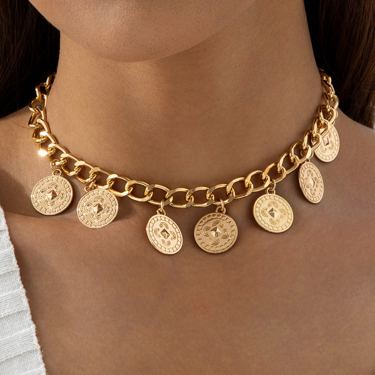 European and American Jewelry Retro Portrait Coin Pendant Exaggerated Necklace  Minimalist Style Multi-layered Wear Y Type Necklace