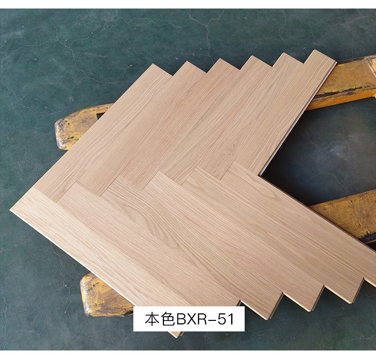 4.0mm Oak Double Layer Veneer AB Grade European Rubber Three-Layer Herringbone Floor Heating Locking Solid Wood Three-Layer Flooring
