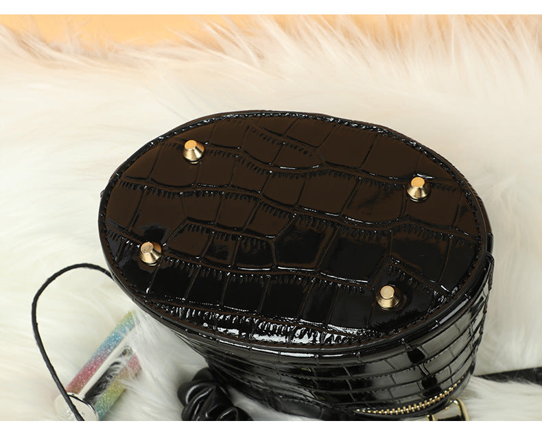 New Cowhide Crocodile Pattern Women's Bag Small Bucket Bag Retro Trendy Fashion Single Shoulder Bag Crossbody Handbag for Women