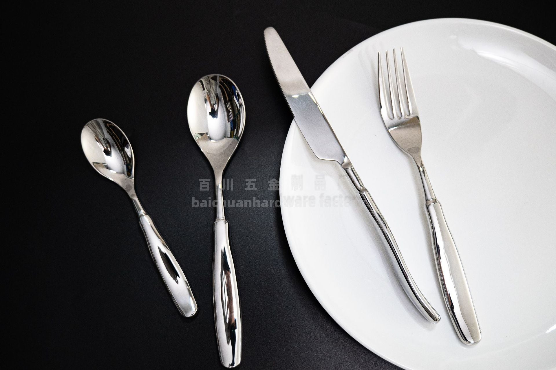 304Stainless Steel Knife Fork Spoon Thickened Tableware Western Hotel High-end Aesthetic Steak Knife Fork Spoon Forged Design