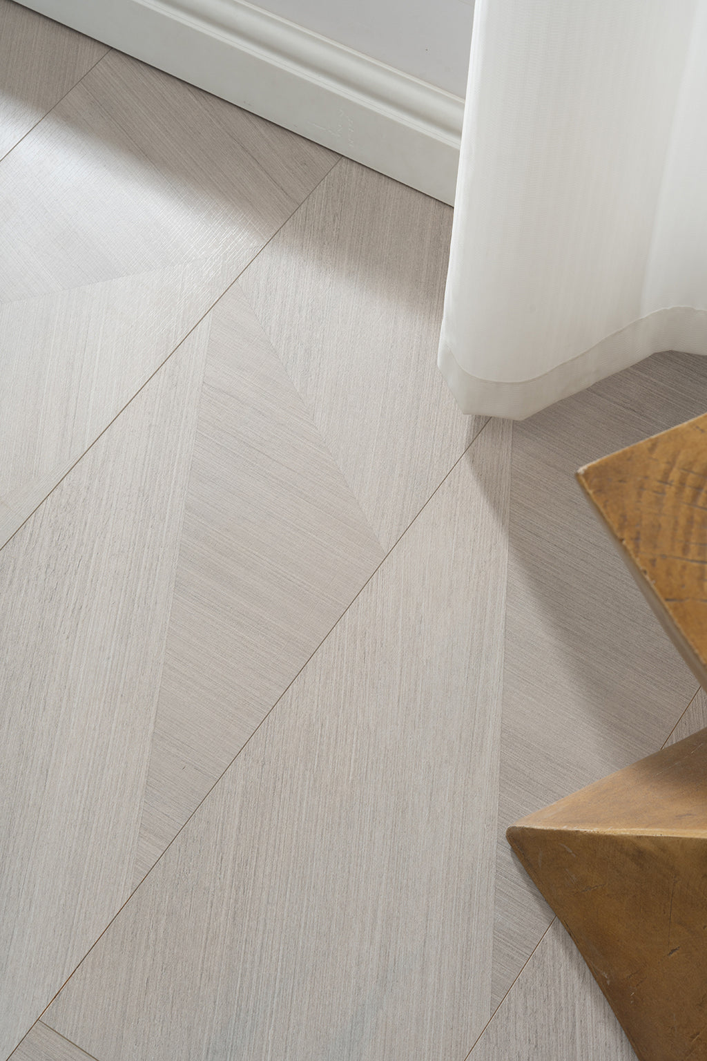 JX8204 Diamond Coating Full Birch Multi-layer Core Oak Grain Engineered Flooring