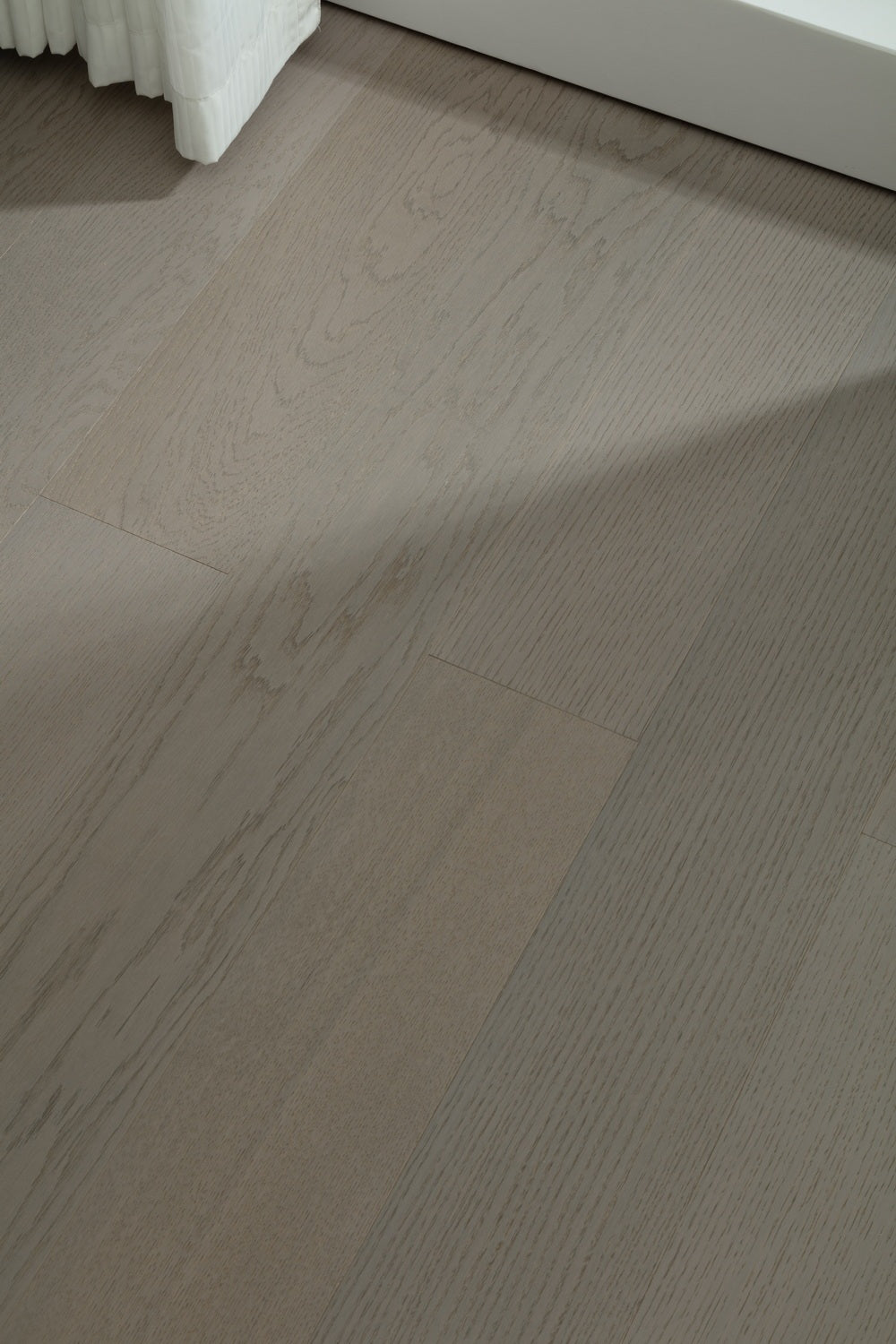 SK 1203 Full Birch Multi-layer Fire-Retardant Substrate Solid Wood Oak Veneer 1.2mm Scratch-resistant Engineered Flooring