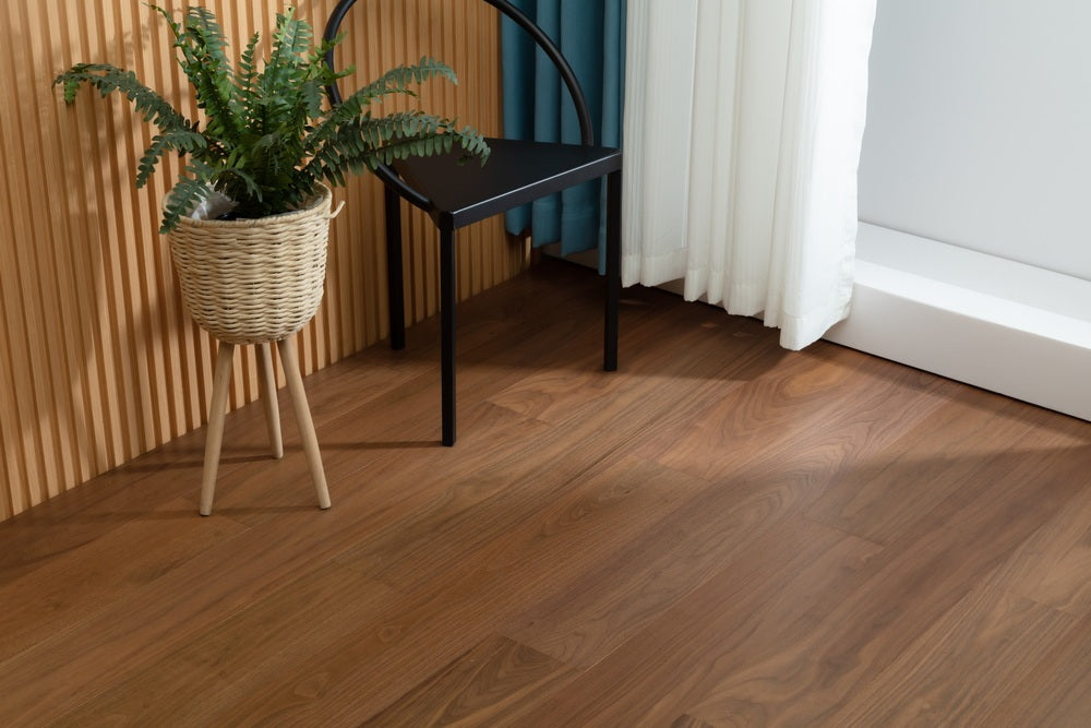 SK 1206 Full Birch Multi-layer Fire-Retardant Substrate Solid Wood Black Walnut Veneer 1.2mm Scratch-resistant Engineered Flooring