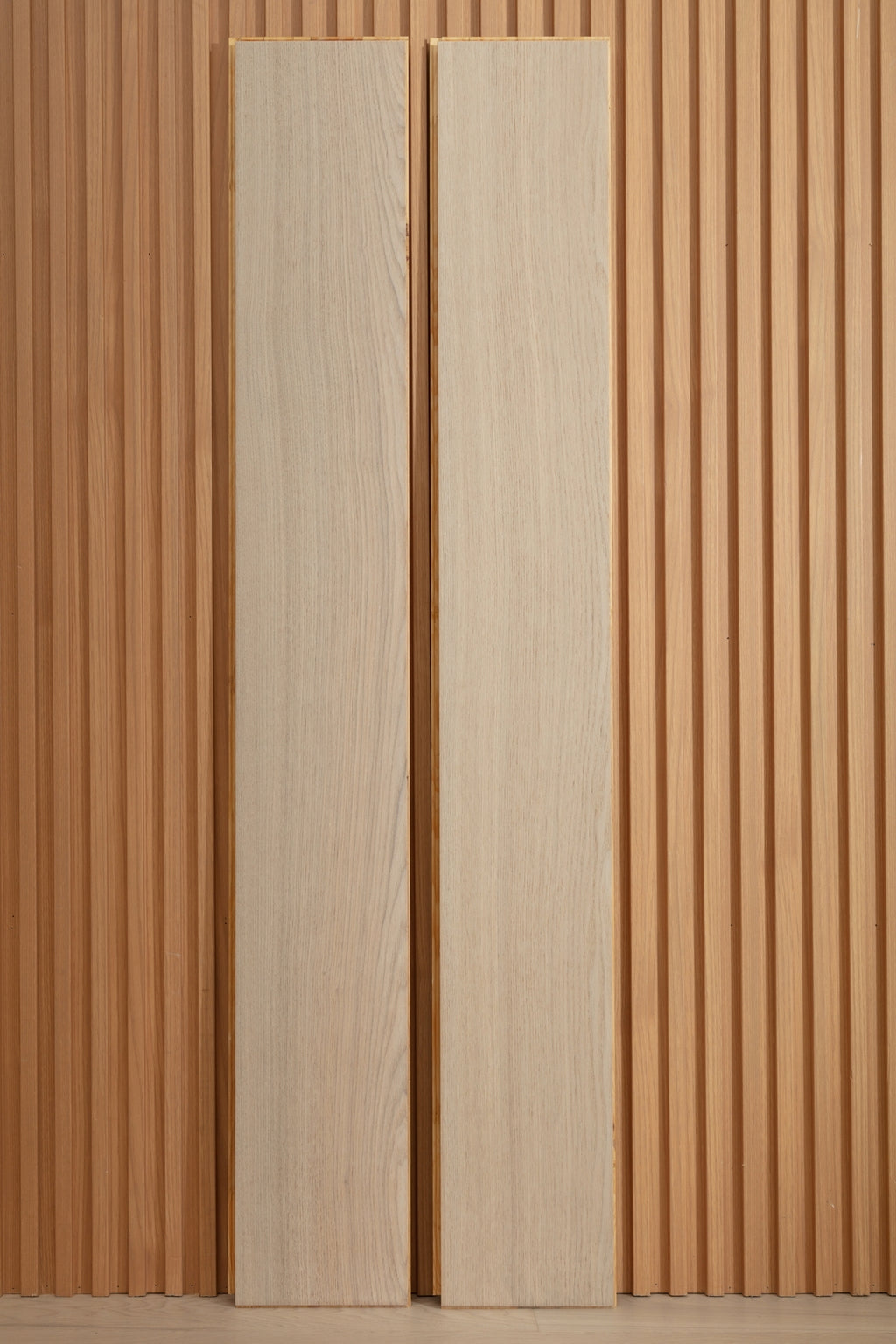 SK 1210 Full Birch Multi-layer Fire-Retardant Substrate Solid Wood European Oak Veneer 1.2mm Scratch-resistant  Engineered Flooring