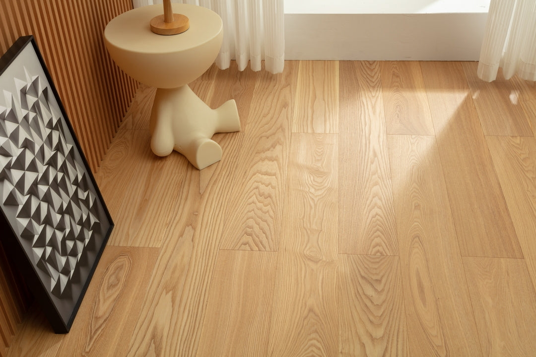 SK 1213 Full Birch Multi-layer Fire-Retardant Substrate Solid Wood European Oak Veneer 1.2 mm  Scratch-resistant  Engineered Flooring