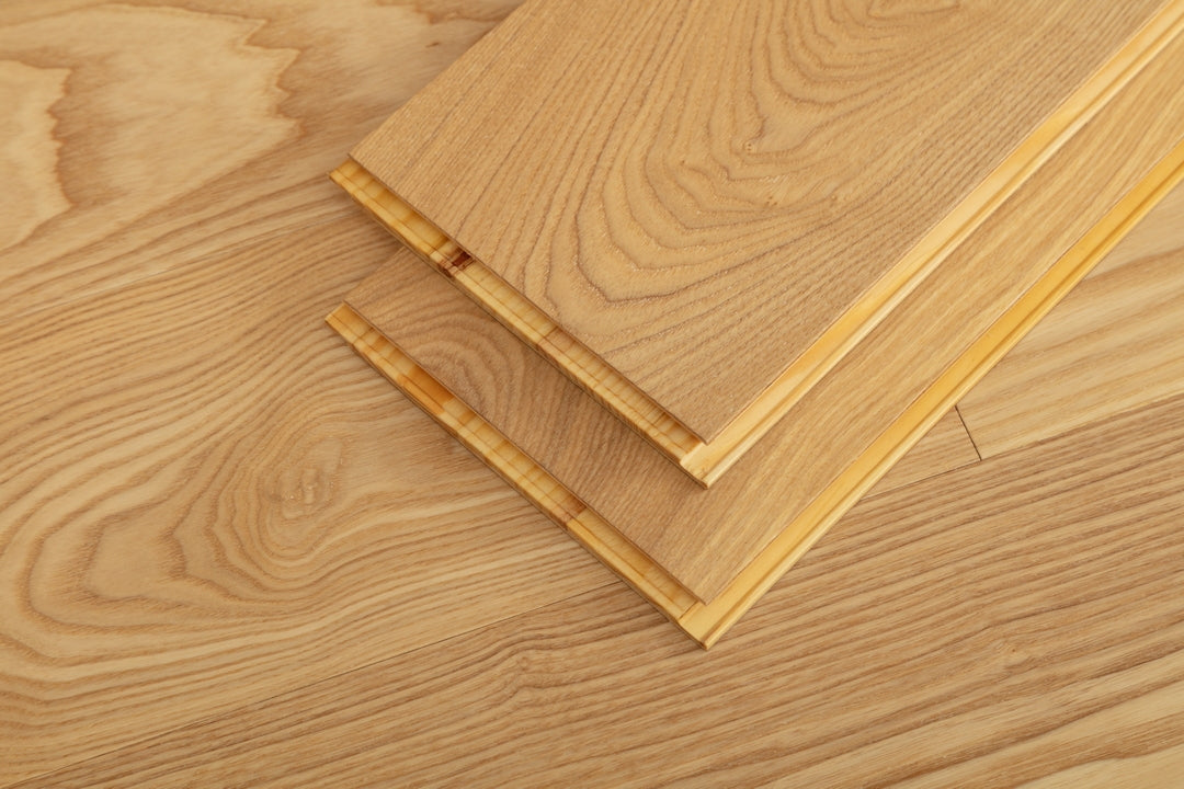 SK 1213 Full Birch Multi-layer Fire-Retardant Substrate Solid Wood European Oak Veneer 1.2 mm  Scratch-resistant  Engineered Flooring