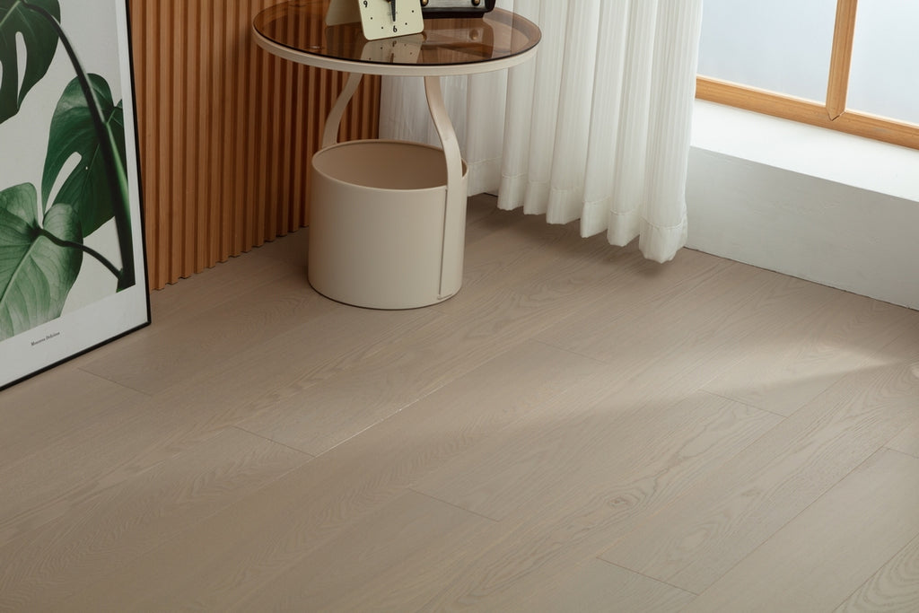 SK 1215 Full Birch Multi-layer Fire-Retardant Substrate Solid Wood European Oak Veneer 1.2 mm Scratch-resistant  Engineered Flooring