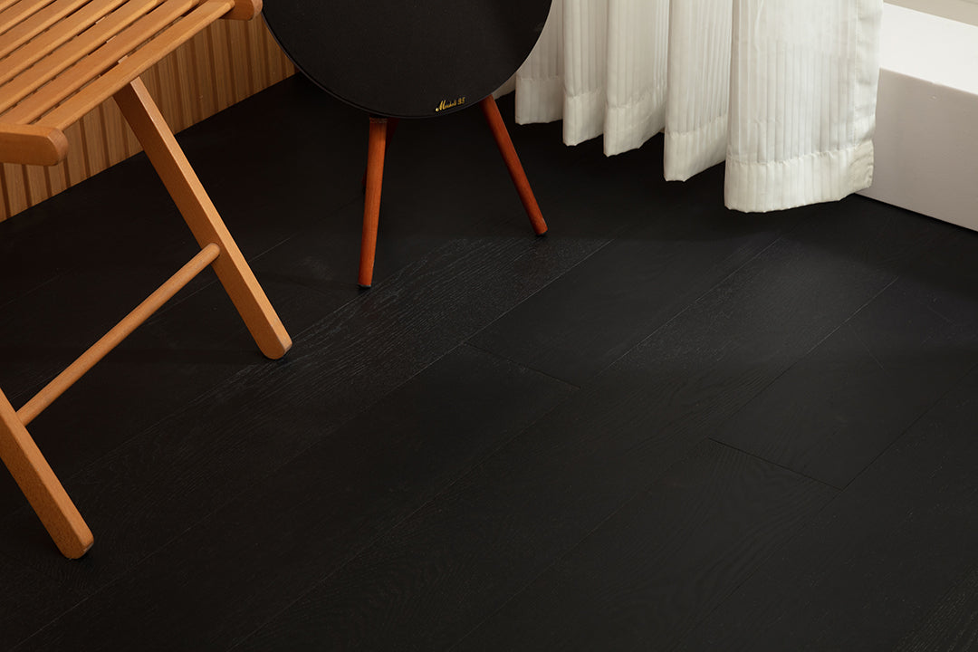 SK 1217 Full Birch Multi-layer Fire-Retardant Substrate Solid Wood European Oak Veneer 1.2 mm  Scratch-resistant  Engineered Flooring