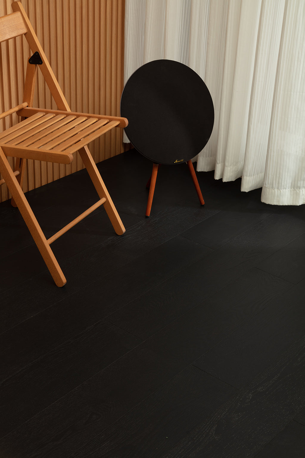 SK 1217 Full Birch Multi-layer Fire-Retardant Substrate Solid Wood European Oak Veneer 1.2 mm  Scratch-resistant  Engineered Flooring