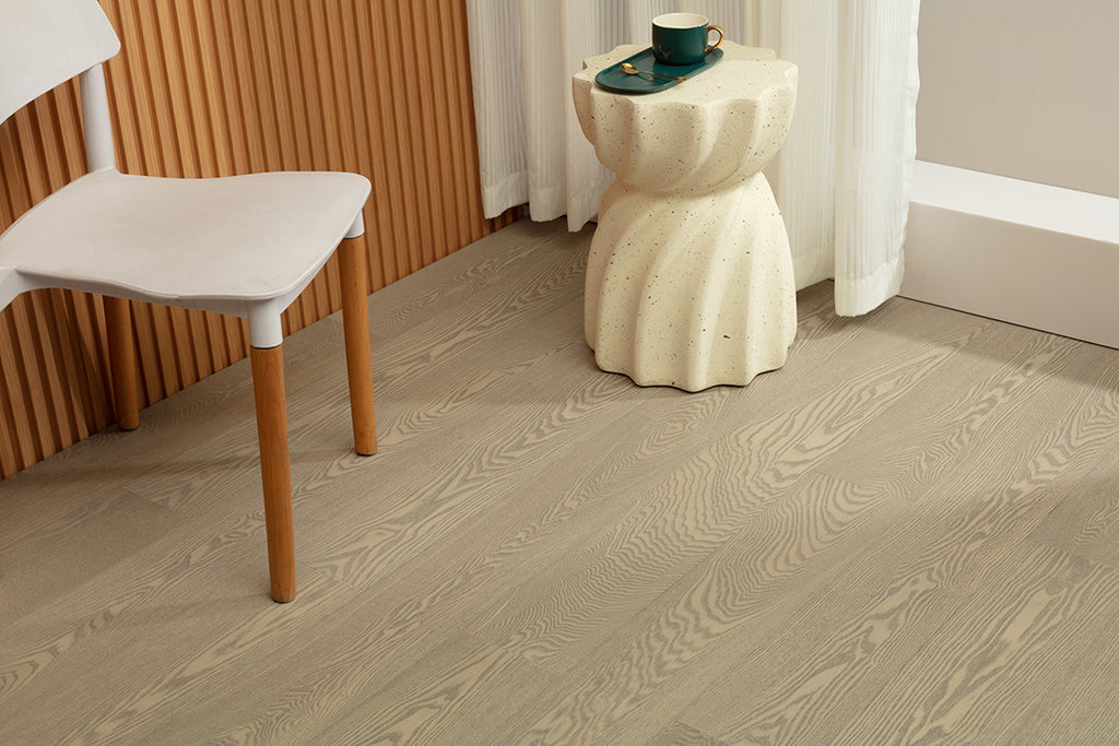 SK 1218 Full Birch Multi-layer Fire-Retardant Substrate Solid Wood European Oak Veneer 1.2 mm Scratch-resistant  Engineered Flooring