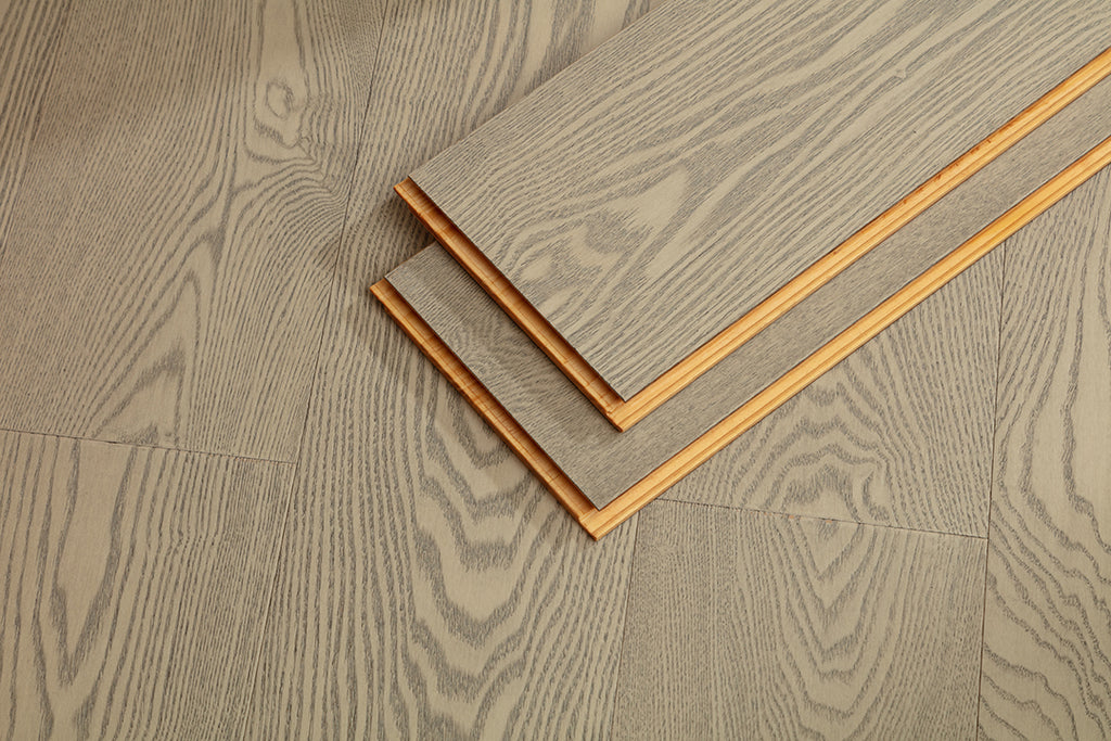 SK 1218 Full Birch Multi-layer Fire-Retardant Substrate Solid Wood European Oak Veneer 1.2 mm Scratch-resistant  Engineered Flooring