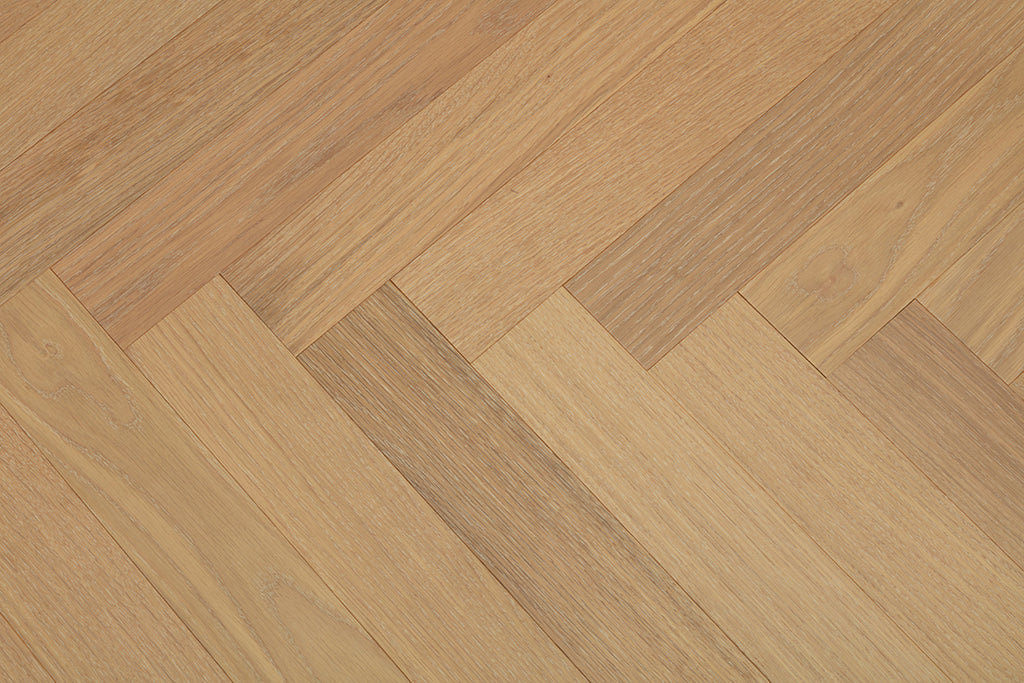 9206 Herringbone Art Parquet  Full Birch Multi-layer Core Solid Wood Oak Veneer Brushed Engineered Flooring