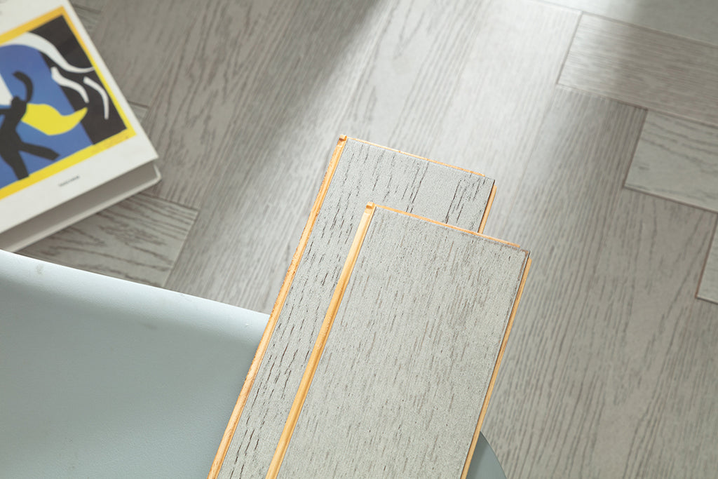 9209 Herringbone Art Parquet Metallic UV Finish Full Birch Multi-layer Core Solid Wood Oak Veneer Brushed Engineered Flooring