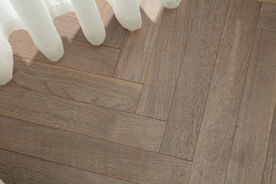 9215 Herringbone Art Parquet  Metallic UV Full Birch Multi-layer Core Solid Wood Black Walnut Veneer Brushed Engineered Flooring