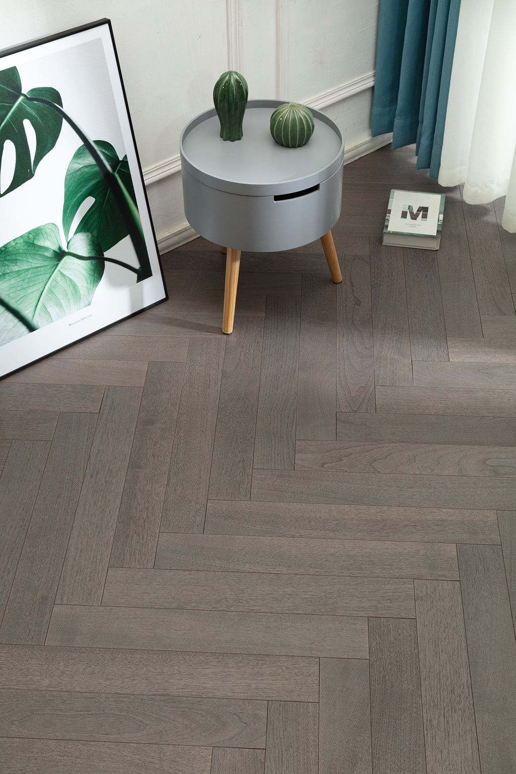 9216 Herringbone Art Parquet  Metallic UV Full Birch Multi-layer Core Solid Wood Black Walnut Veneer Brushed Engineered Flooring