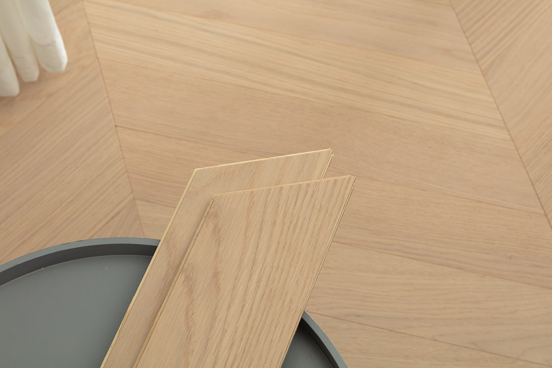 9507 Chevron Art Parquet Full Birch Multi-layer Core Solid Wood Oak Veneer Engineered Flooring