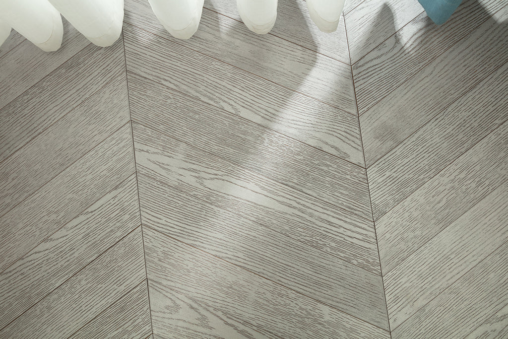 9509 Chevron Art Parquet Metallic UV Finish Full Birch Multi-layer Core Solid Wood Oak Veneer Engineered Flooring