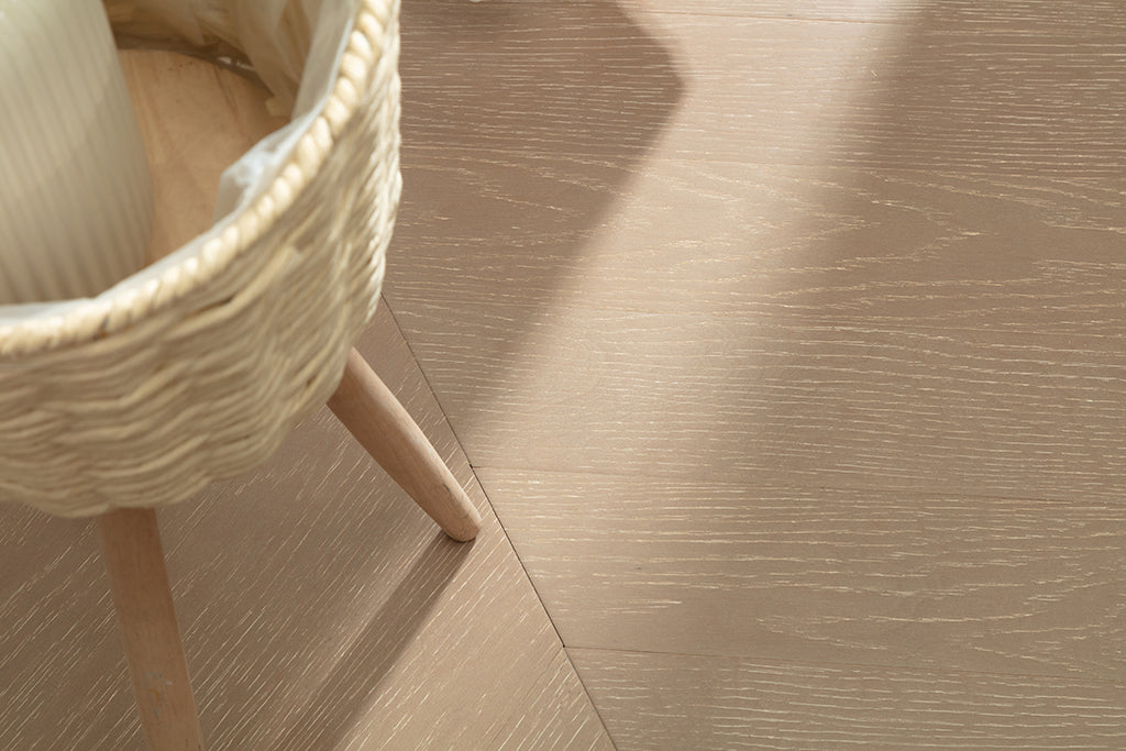 9511 Chevron Art Parquet  Full Birch Multi-layer Core Solid Wood Oak Veneer  Engineered Flooring