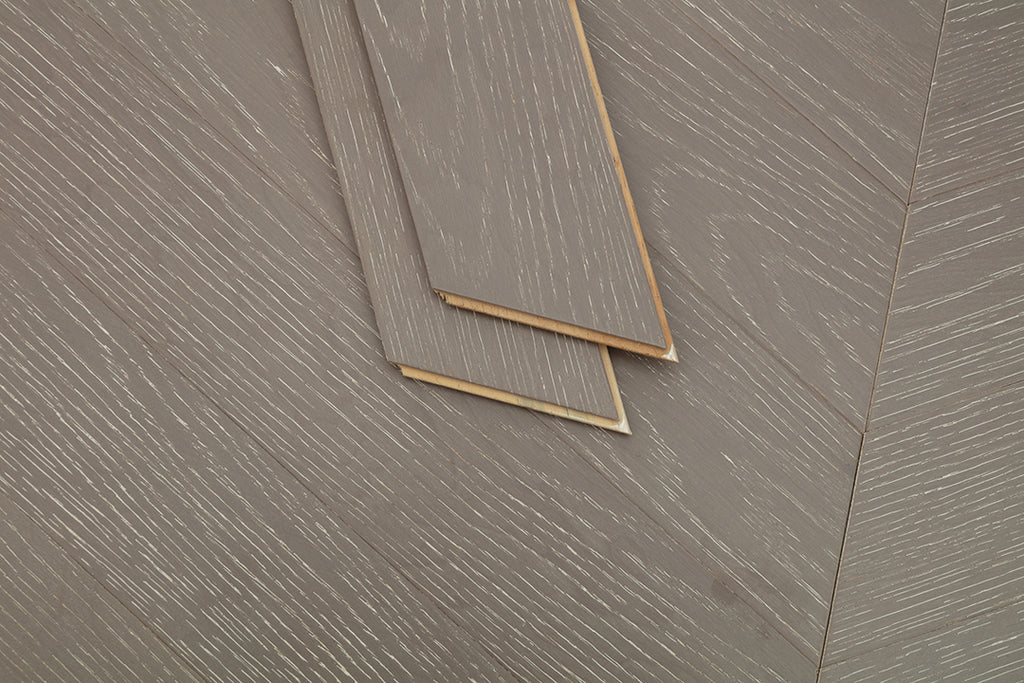 9512 Chevron Art Parquet  Full Birch Multi-layer Core Solid Wood Oak Veneer Brushed Engineered Flooring