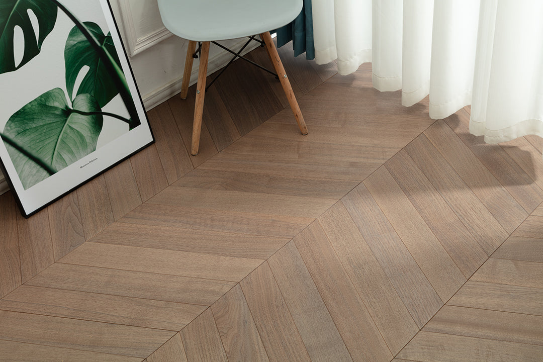 9515 Chevron Art Parquet Metallic UV Finish Full Birch Multi-layer Core Solid Wood Black Walnut Veneer  Engineered Flooring