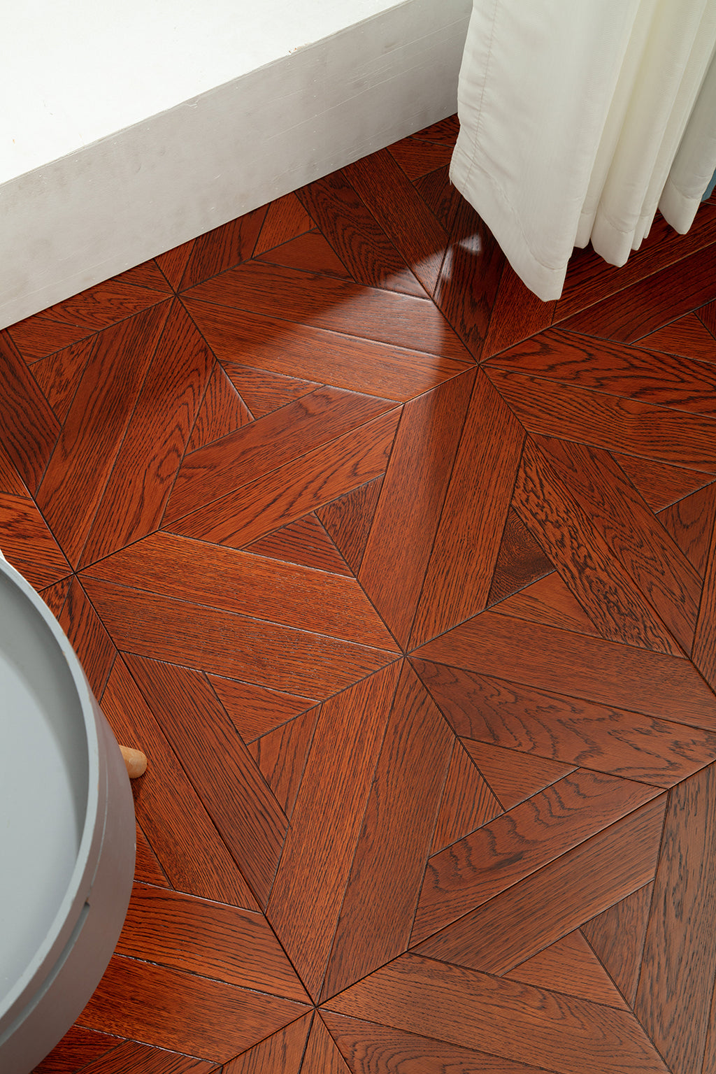 9121 Warm Russet Oak Starburst Parquet Timeless Retro Classic Art Wood Flooring | Marquetry Art Parquet Series