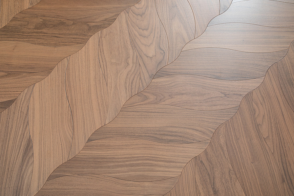YXPH05 Petal Contour Art Parquet Full Birch Multi-layer Core Solid Wood Black Walnut Veneer Flush Joint Engineered Flooring