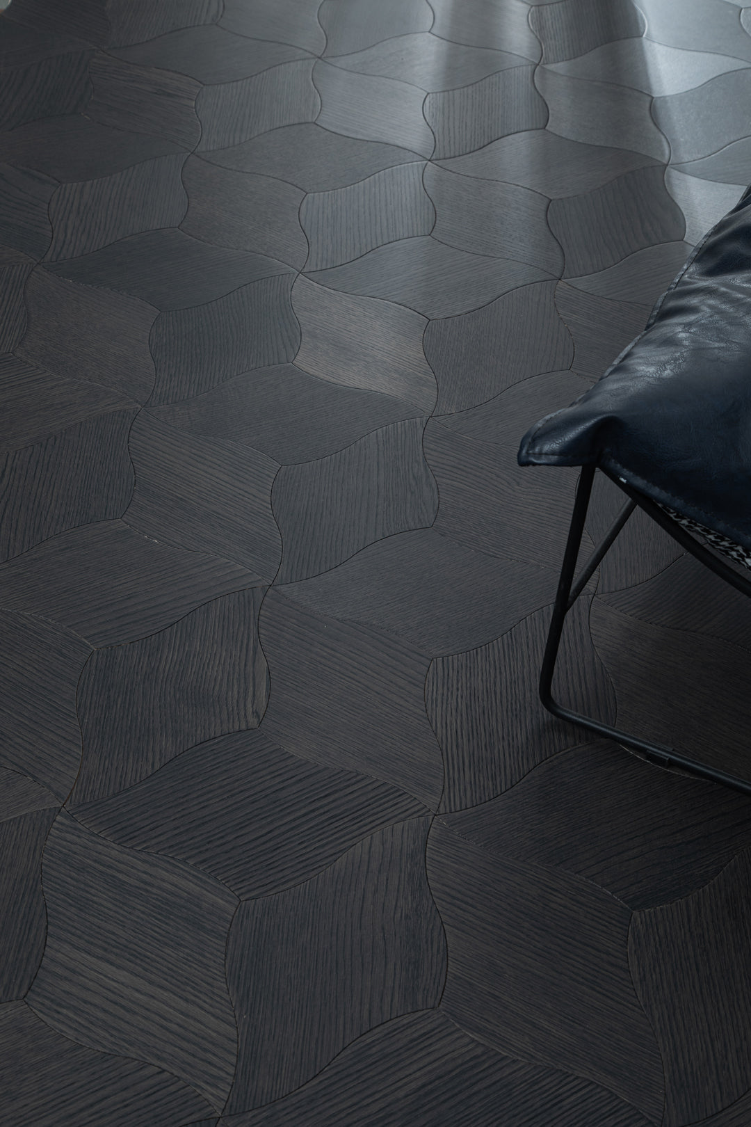 YXPX610 Charcoal Smoked Oak Lily Petal Curved Luxury Artistic Parquet Flooring | Lily Series