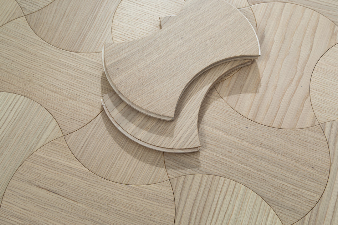 YXPX611 Natural Oak Hourglass Silhouette Artistic Flowing Parquet Flooring | Wasp Waist Series