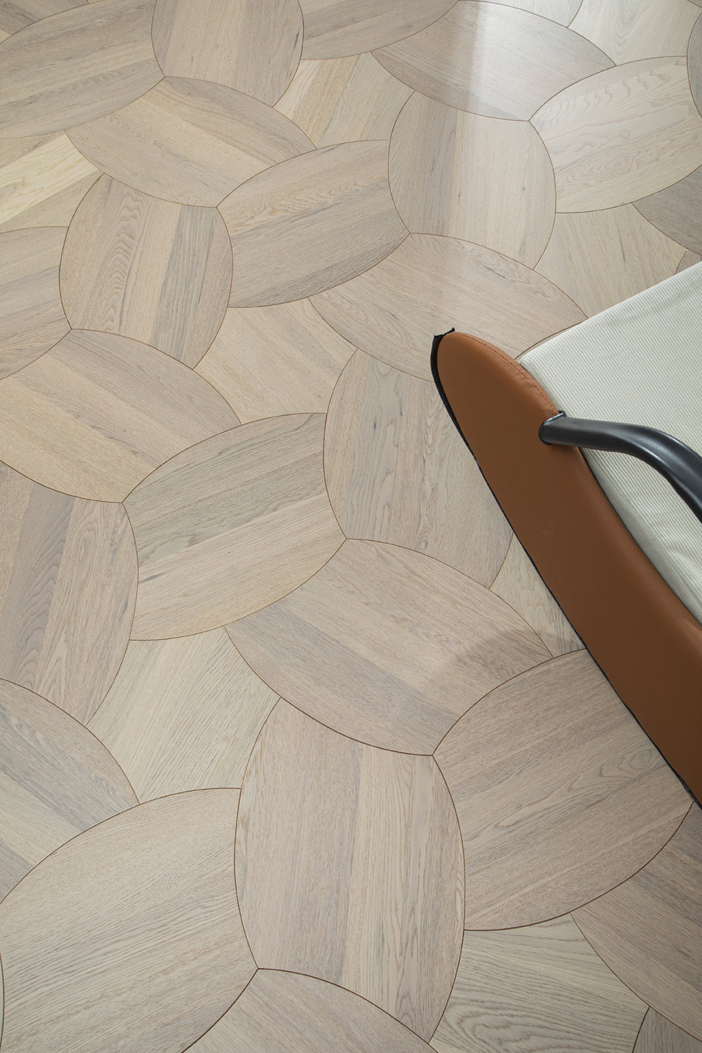 YXPX628 Oak Petal Marquetry Organic Floral Parquet Flooring | Lotus Flower Series